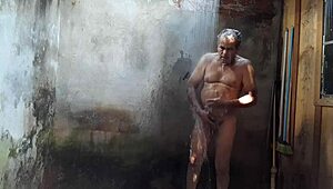 业余男同志淋浴激吻爱抚热辣缠绵