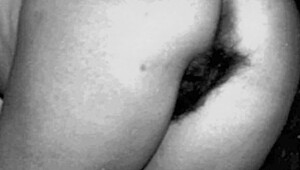 Dark Lantern推复古老片情色