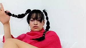 Hot Teen Deepthroat Performance