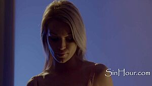 Platinum blonde babe fucking hard on first date 😈