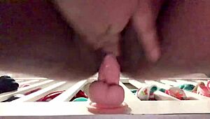 Fat teen 18+ enjoys homemade riding with juicy pussy