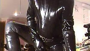 Roxina Superhot Latex Rider