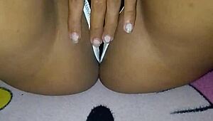 Watch My Cousin Touch Herself While I Record!