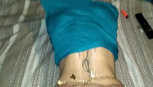 Greedy pussy gets intensely fucked by amateur in raw session