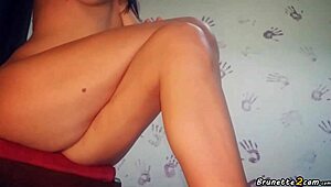 Milf takes it in the ass