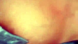 Hey, that sexy skinny teen is getting fucked hard! 😏💦