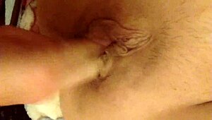 look at that amazing pussy gaping and squirting all over the place