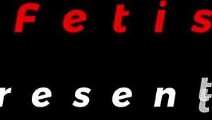 ebony babe stretches her pussy wide open, gaping like crazy