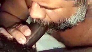 I sucked the black security guard until he came in my mouth