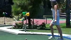 18+艾普丽尔户外独玩爽