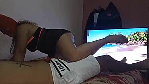 This hot Colombian masked guy sneaks into my room and gives an amazing blowjob 😍