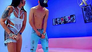 Nova Cadela Shows Off Wild Skills in Big Cock Orgy Party. Watch Her Handle Monster Dicks on Webcam!