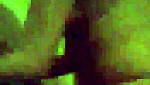 这拉丁妹爱不爱猛骑大屌？