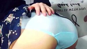 Wow! Japanese Teen's Live Chat Masturbation Video Is Insane!