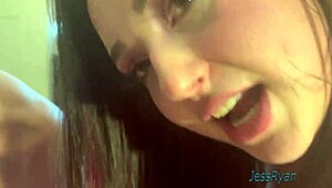 Milf Jess Ryan and Vixen Genesis kiss and suck big cock 😍