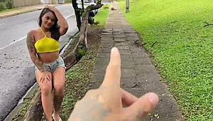 Sarrou A Buceta No Shortinho E Pediu Pica