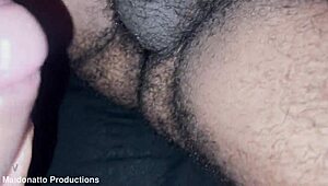 Dois Caras Entram No Meu Quarto De Hotel Sem Permissão E Me Fodem Cu - Full On Red!