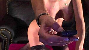 Watch this milf's impressive squirting on webcam