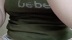 美女Bigo直播热舞超性感动作😊