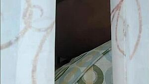 Naejae Onyxx, the tall giantess, grinds against my window