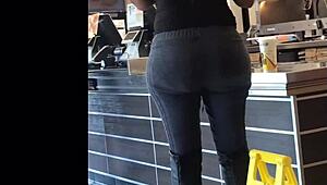 Big juicy black ass bounces enticingly