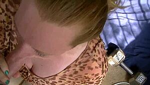 Redhead Giving Head Like A Pro 😘