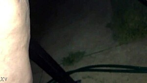 That white bbw babe is pissing and rubbing her clit right outside, so naughty!