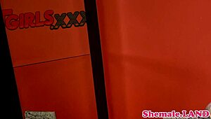 Bathing shemale solo pleasures herself with jerking off 😏