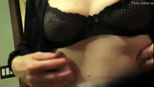 omg elena’s striptease got me all hot n bothered