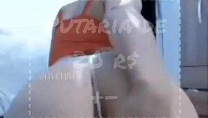 i cant stop masturbaating my shaved pussy, its so good!