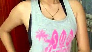 I admire flaca hermosa teaching sexy clothes