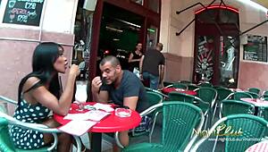 黑骚货户外口交颜射