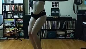 hey, curvy babe strips on dark pole with tattoos! 😈