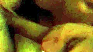 Amateur wife gives blowjob and licks ass 😘