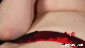 nasty babe gulping jizz load on her face, wow! 😍