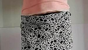 Misr4 Sissy Teases With Anal Plug Insertion