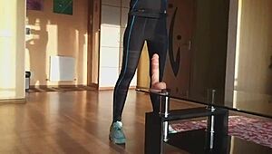 Babe masturbates with dildo to orgasm during sunset exercise