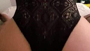 Rica prostituta culona gives sentones in hotel, I came inside her without condom.