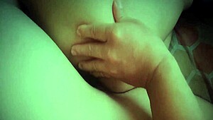 Mi prima pidió ir a su habitación y follamos toda la mañana en la casa de New York