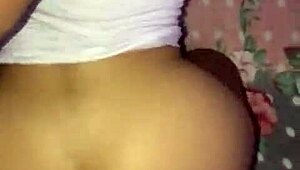 Casual Teen Sex with 19-Year-Old Colombian Babe Outdoors