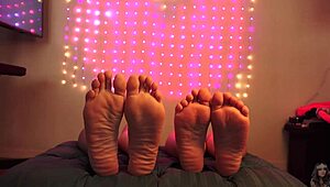 i love sucking on these two pinay girls' toes and feet