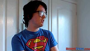 Yorkshire geek sprays cum on Brit babe’s face after wild blowjob.