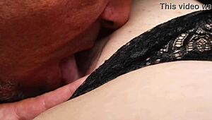 a young amateur cam girl debuts in adult entertainment