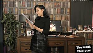 rude sph for that pathetic small cock guy 😏