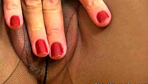 Wow, British milf Amber Leigh must get off in the bathroom now!