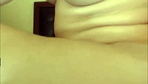 Tranny Fingering Her Tight Ass on Live Cam