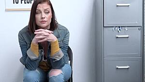 Sovereign Syre Makes A Deal With The Mall Officer To Have Sex And Escape Trouble