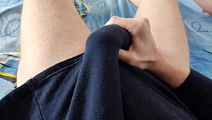 你房间床上按摩操穴服务