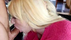 blonde pawg gets huge cock 😍