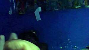 A Mi Esposo Se Le Pasaron Las Copas Y Terminó Follando Con El Vecino En Dirty Talk Cuckold Lick.